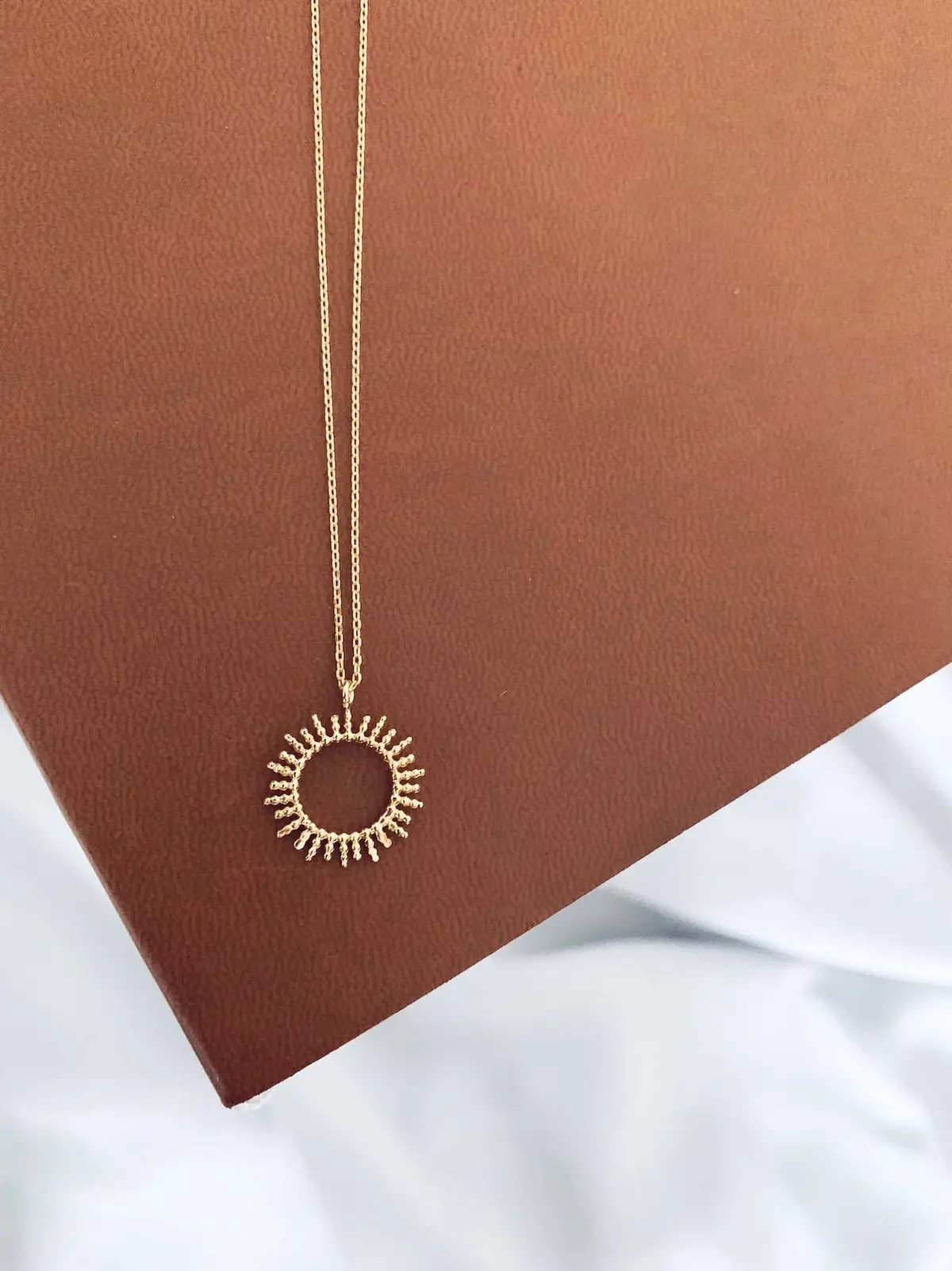 Victoire Collection Fine Steel Necklace, Sun Sendant Chain 2