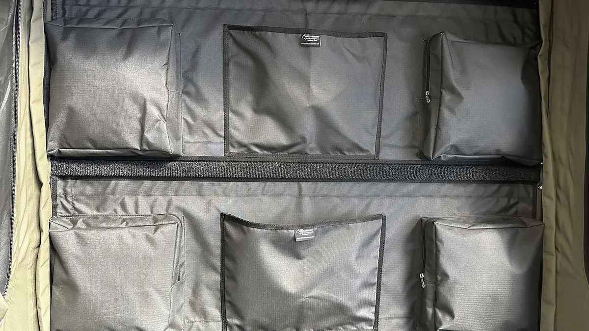Rooftop Tent Organiser 1