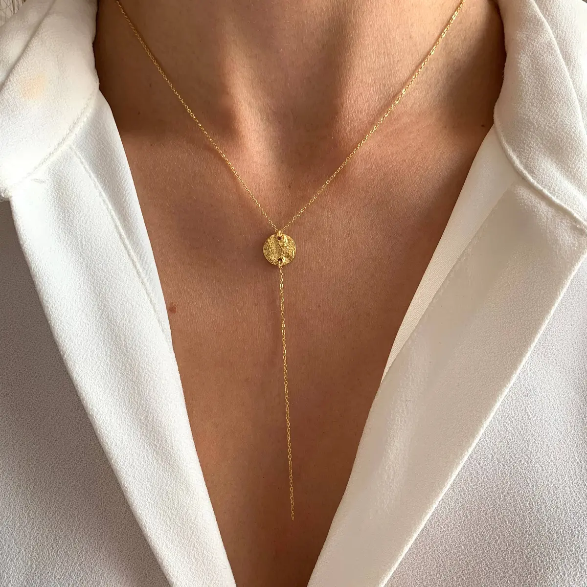 Victoire Collection - Stainless Steel Y Necklace Hammered Round Pendant 1