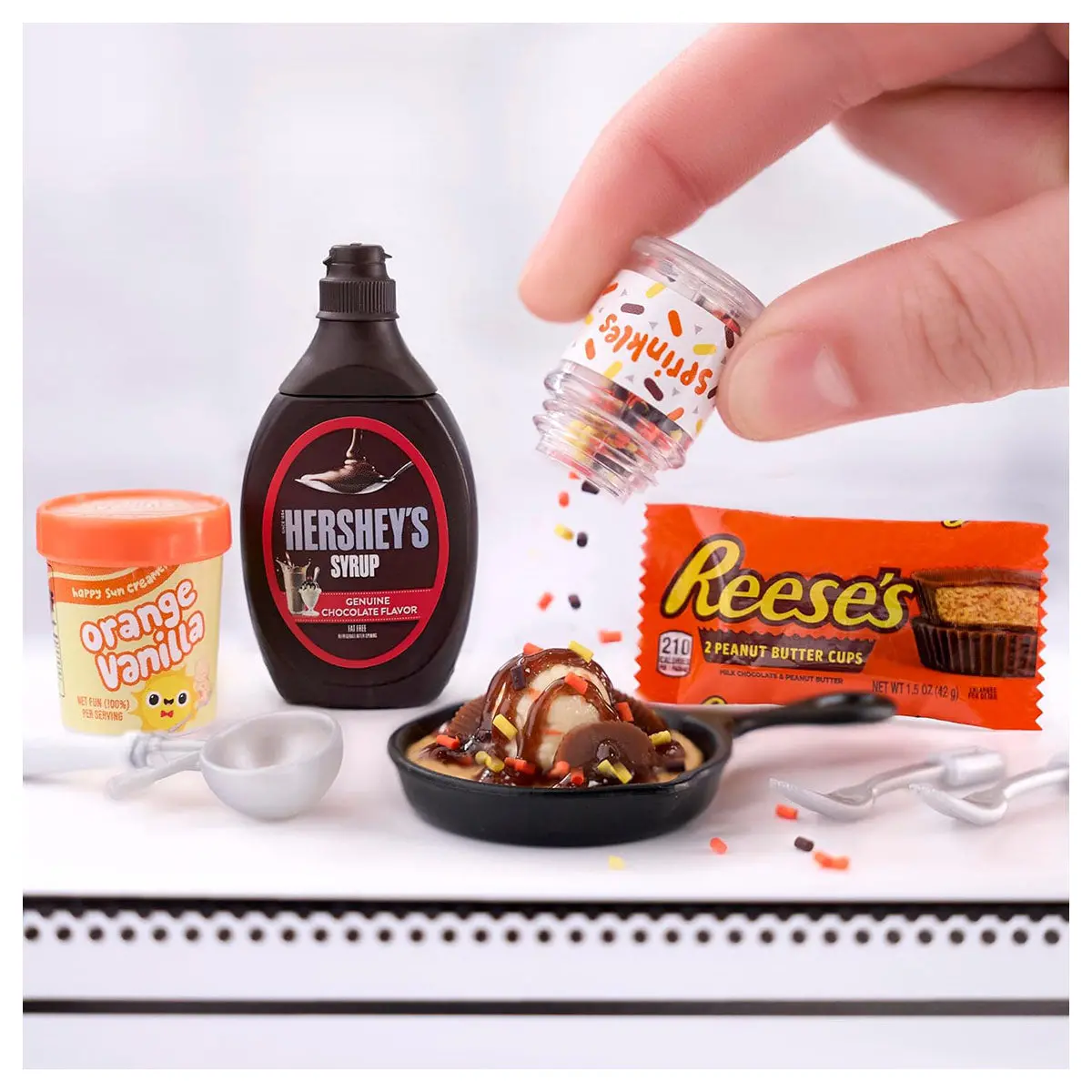 Mga's Miniverse Make It Mini Food Hershey Playset 2